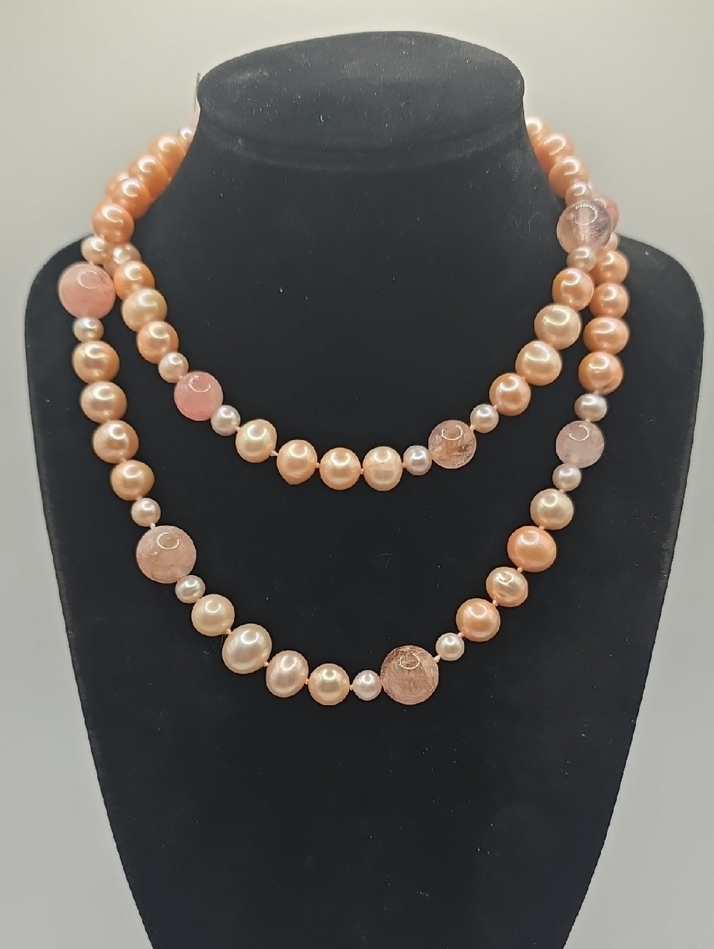 Kwan Rose Quartz and Peach Pearl Bead Necklace